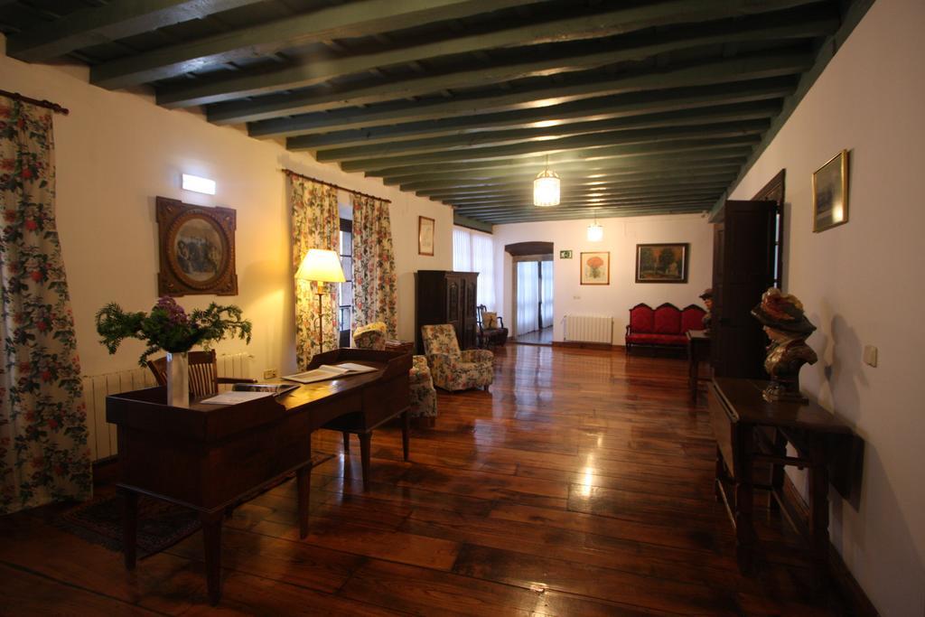 Hotel Pax Casona Del Busto Pravia Exteriör bild
